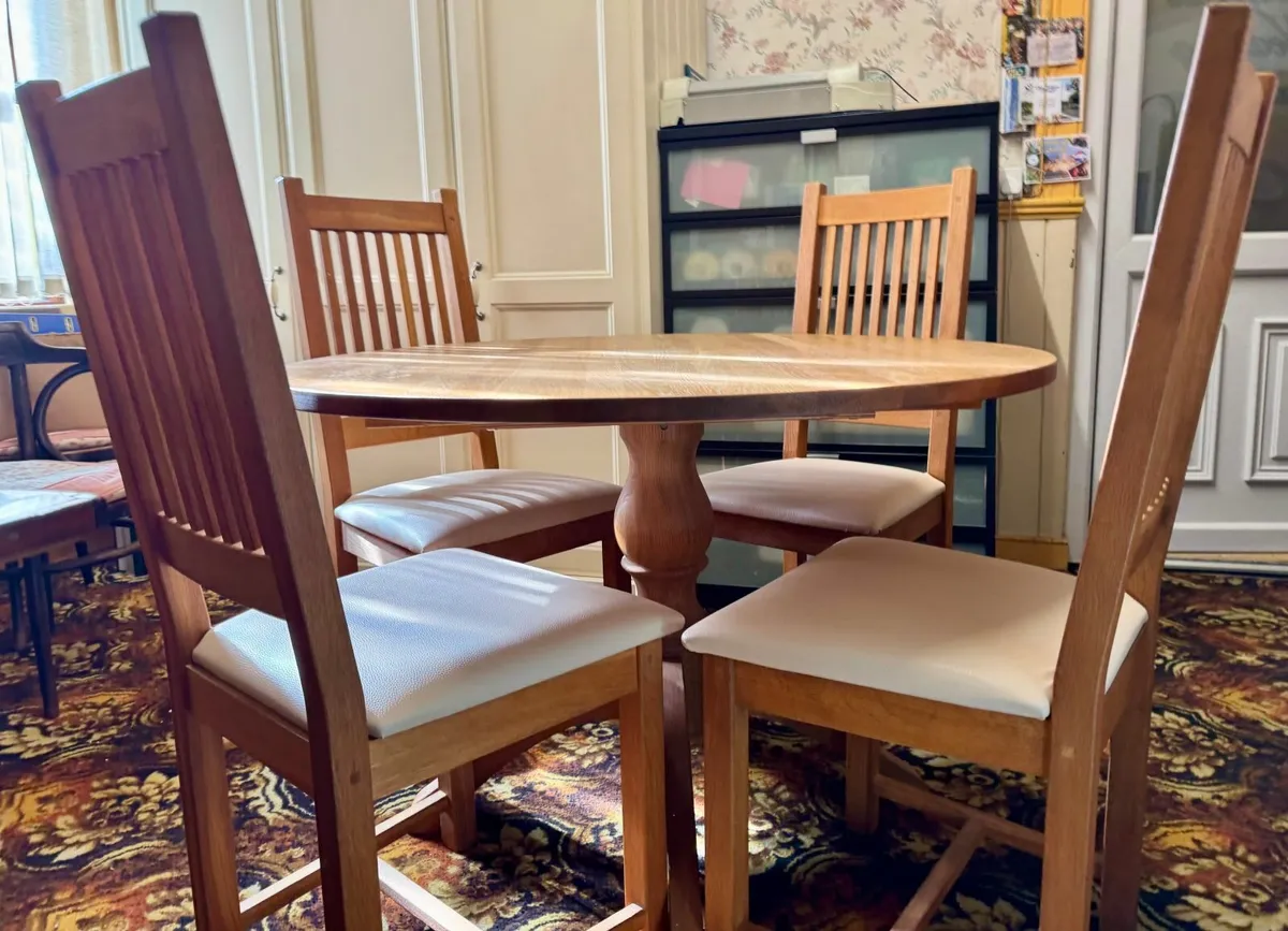 Oak Table and Chairs - Perfect Condition - Image 1