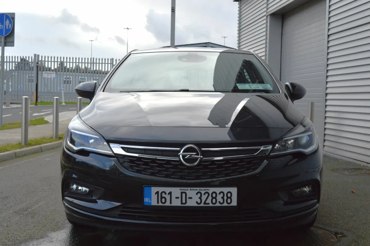 Opel Astra 2016 1.6 SRI Excellent Condition - Image 3