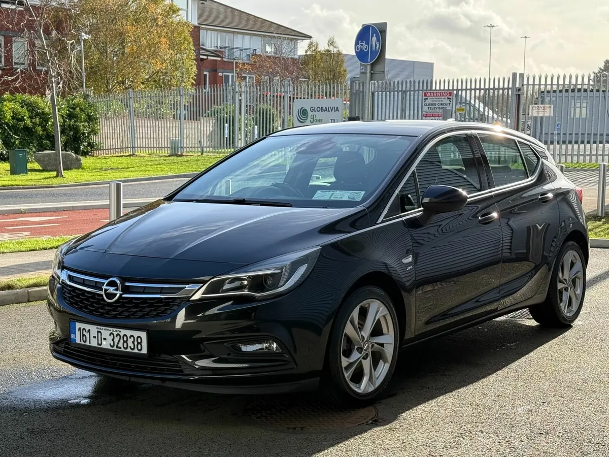 Opel Astra 2016 1.6 SRI Excellent Condition - Image 4
