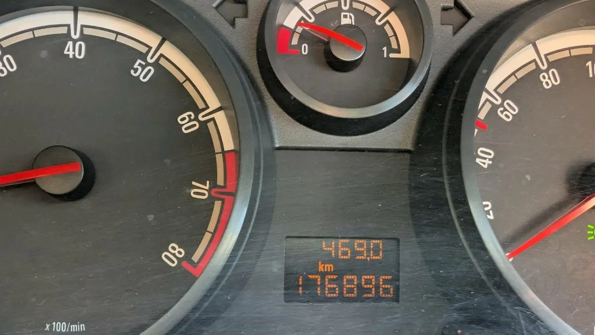 Opel Corsa - Image 2