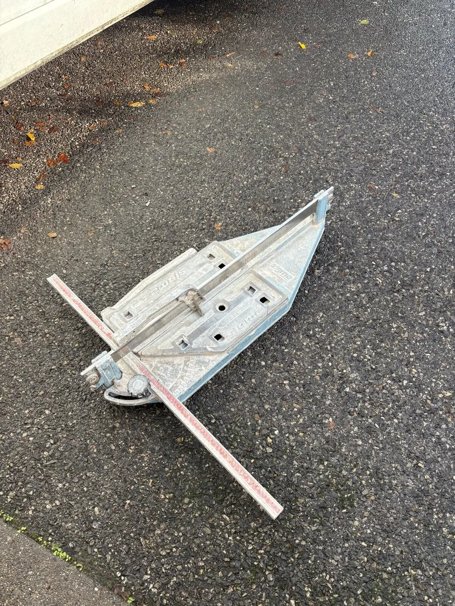 sigma tile cutter cuts 750 tile - Image 1