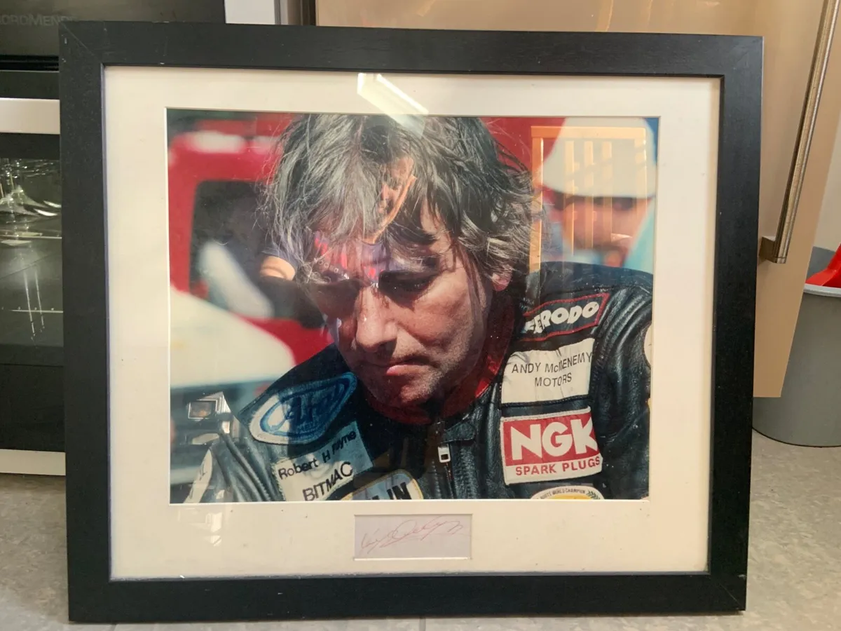 Framed signed picture/photo - Image 1