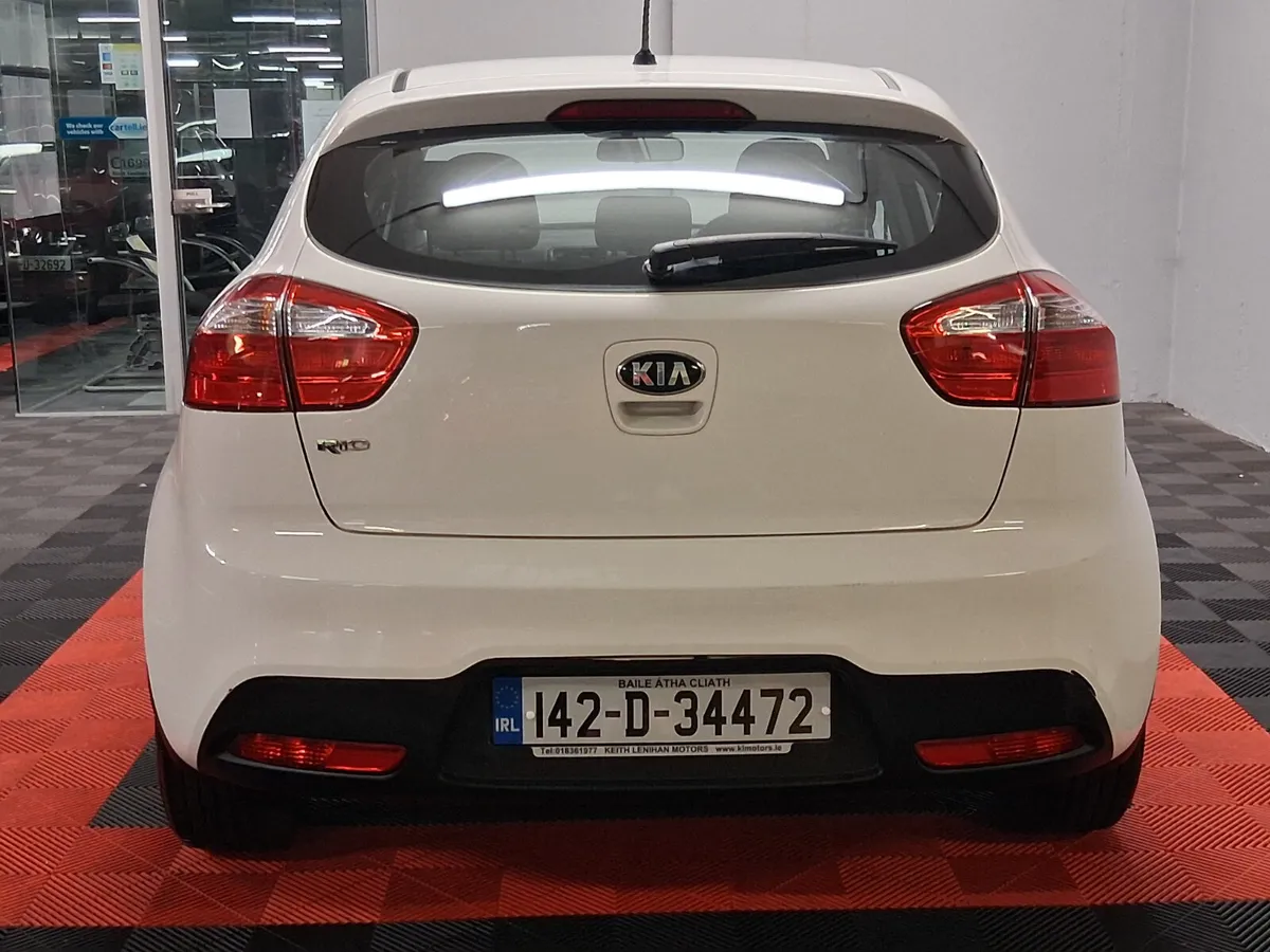 2014 Kia Rio **LOW MILEAGE** - Image 4
