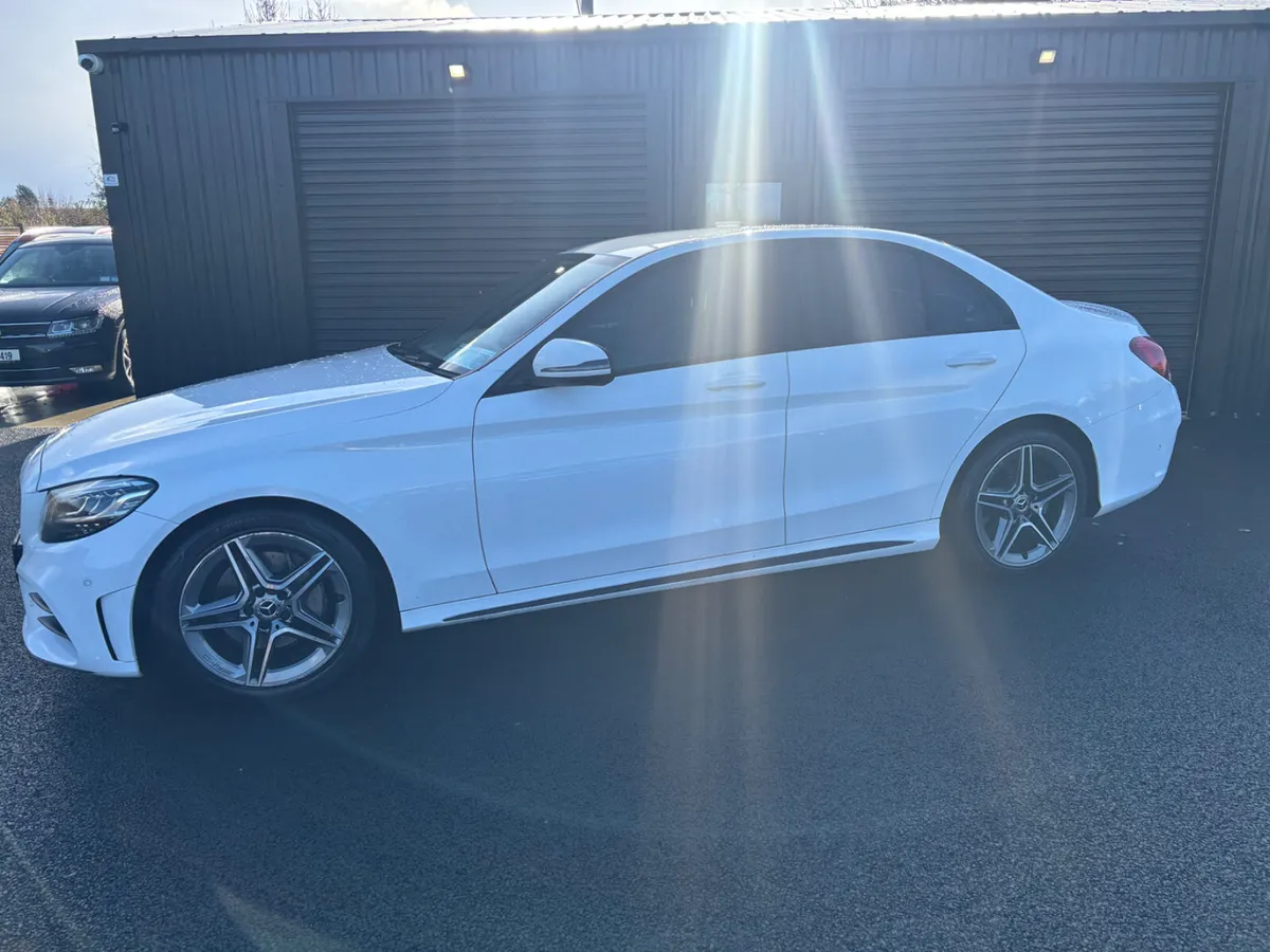 Mercedes-Benz C220d AMG Automatic 2019 - Image 2
