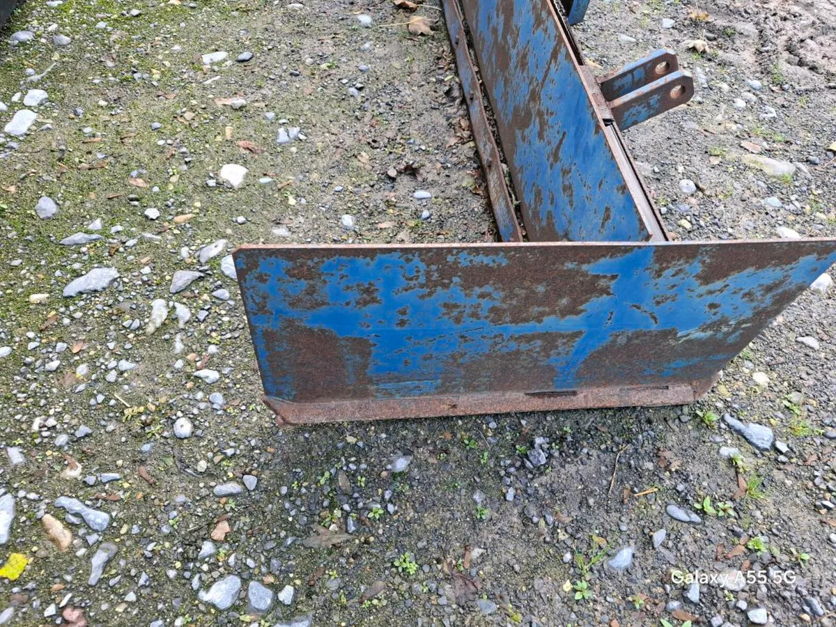 Dooley Yard Scraper - Image 3