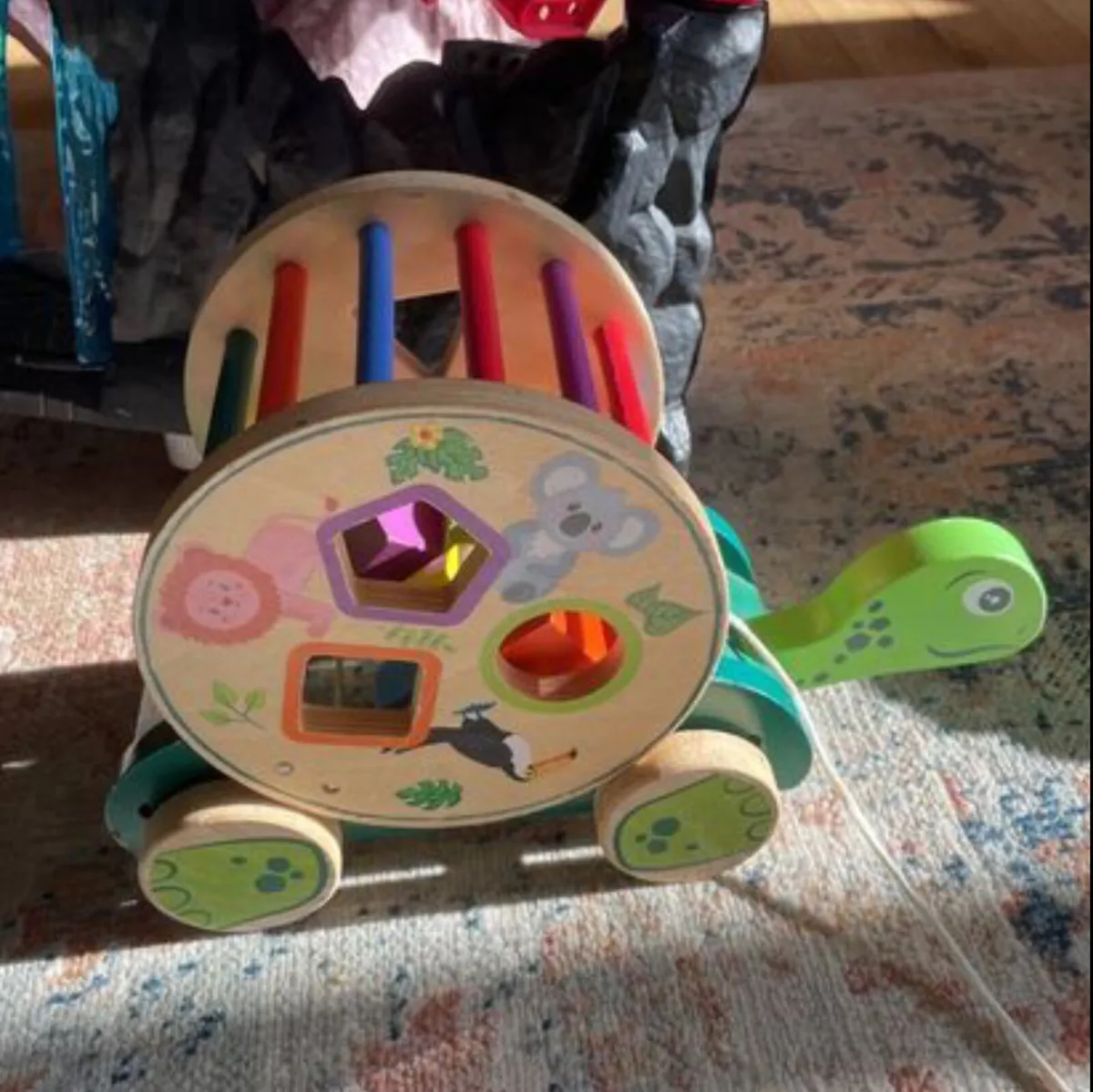 Toys and costumes - Image 4