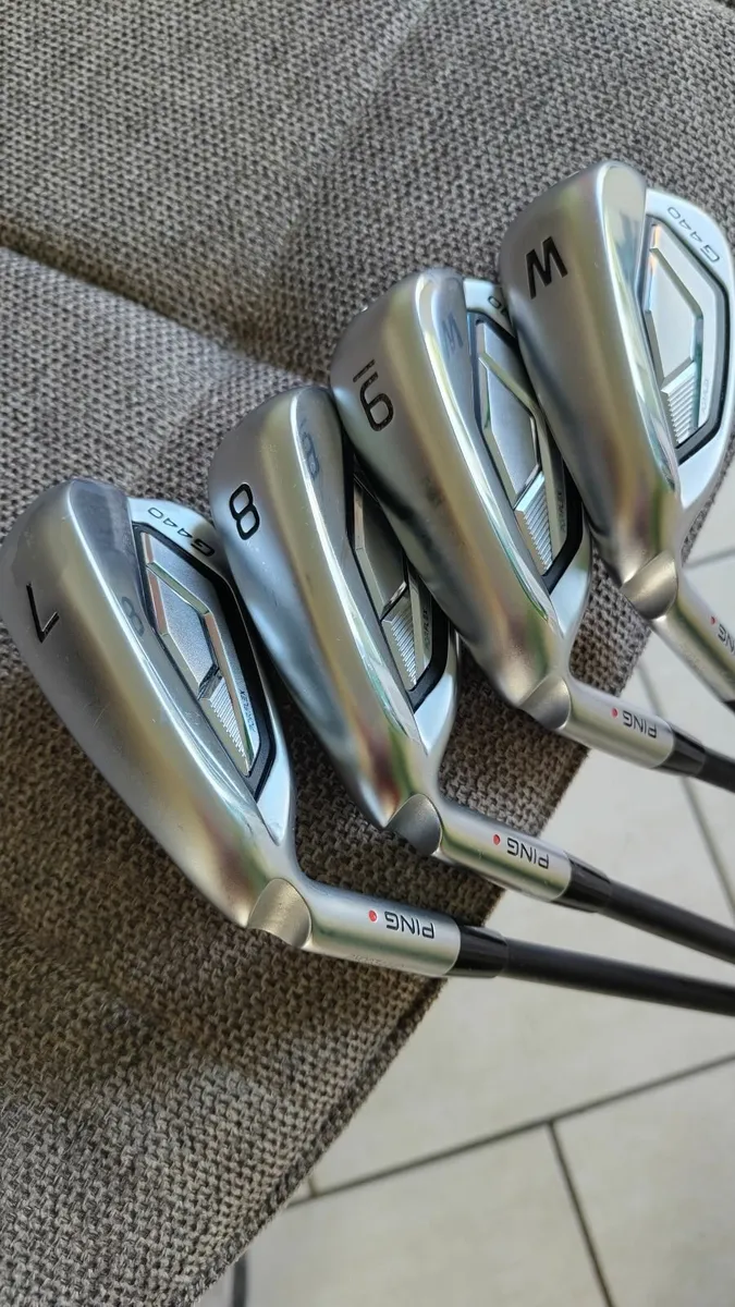 Ping G 440 irons  left hand - Image 4
