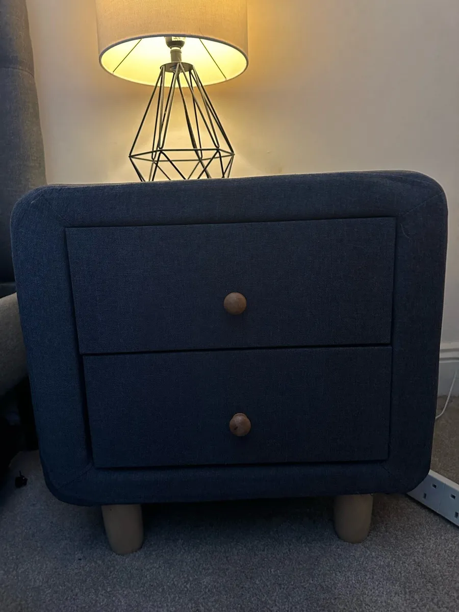 Bedside tables - Image 2