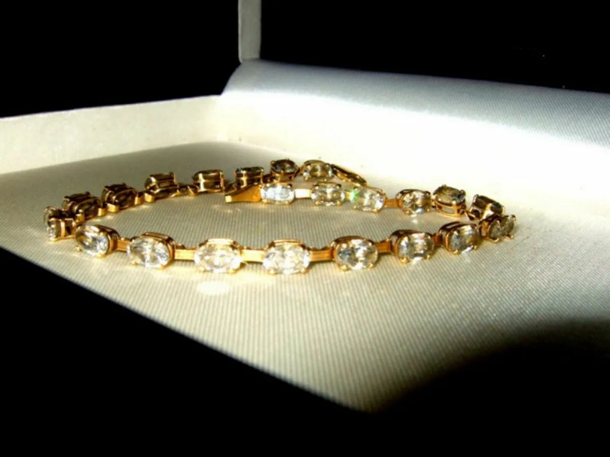 Vintage Hallmarked 14ct Gold Tennis Bracelet - Image 3