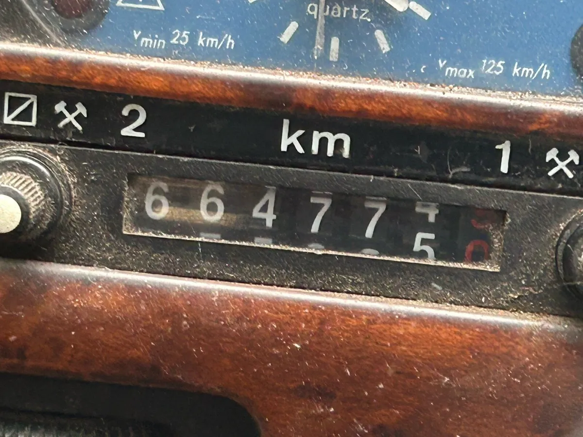 Mercedes Vario - Image 3