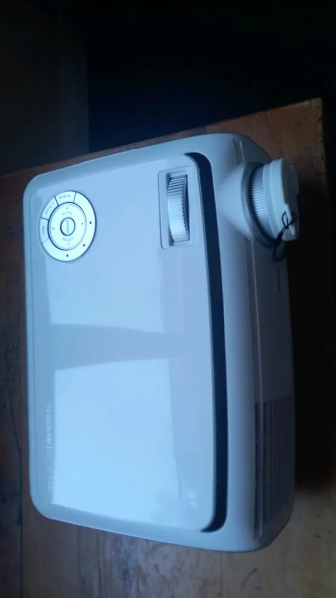 Projector - Image 4