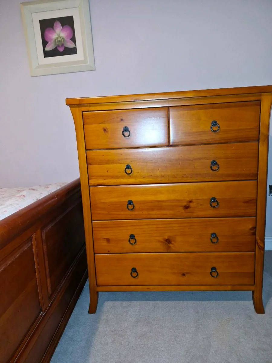 Bedroom Suite - Image 4