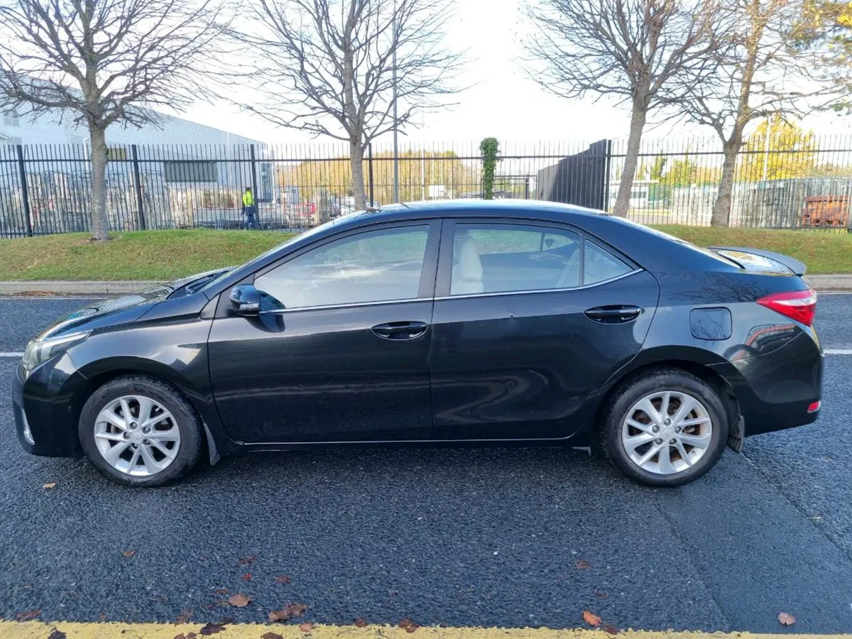 Toyota Corolla 1.4  D-4D  Low KMS - Image 4