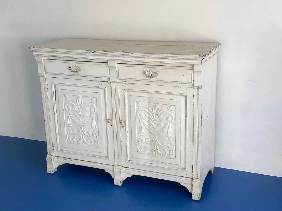 French style sideboard - Image 1