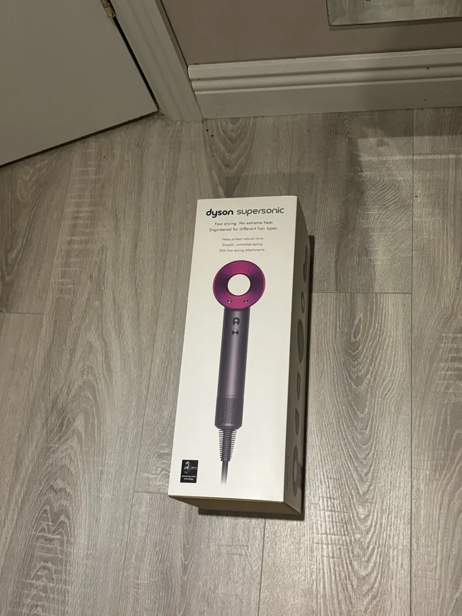 Dyson supersonic hairdryer - Image 1