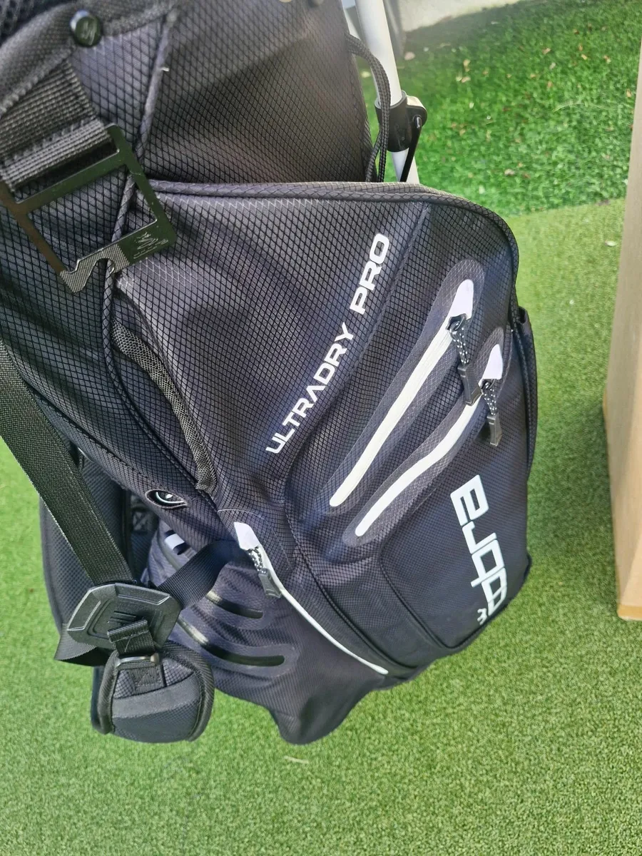 Cobra waterproof stand bag - Image 3