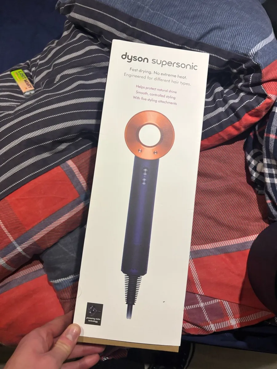 Dyson supersonic hairdryer - Image 1