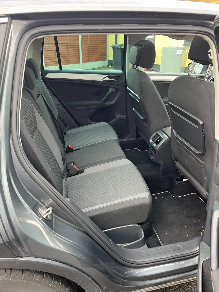 Volkswagen Tiguan 2018 - Image 3