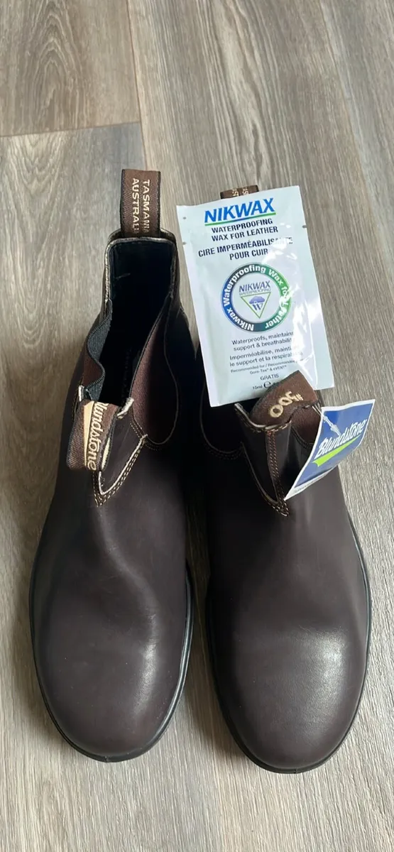 BLUNDSTONE BOOTS - Image 1