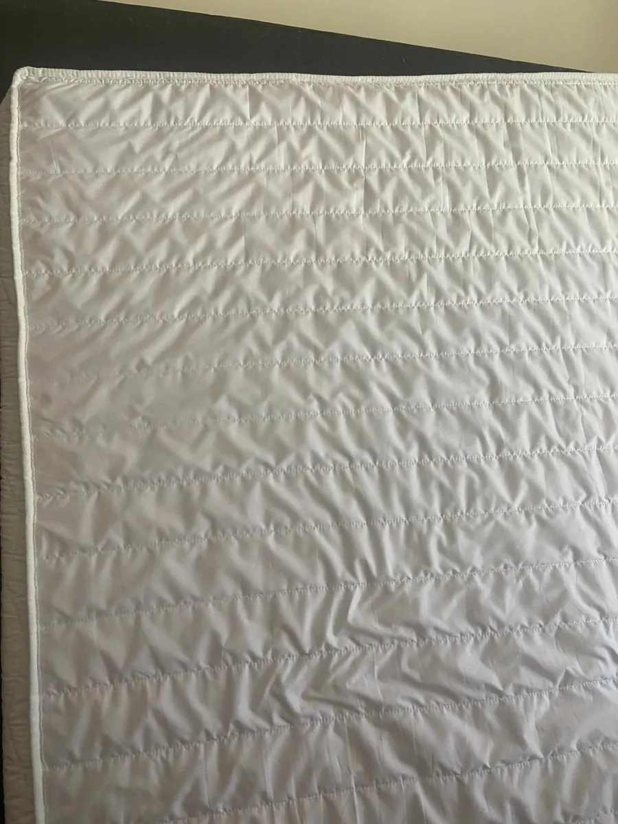 King size bed and mattress - Image 1