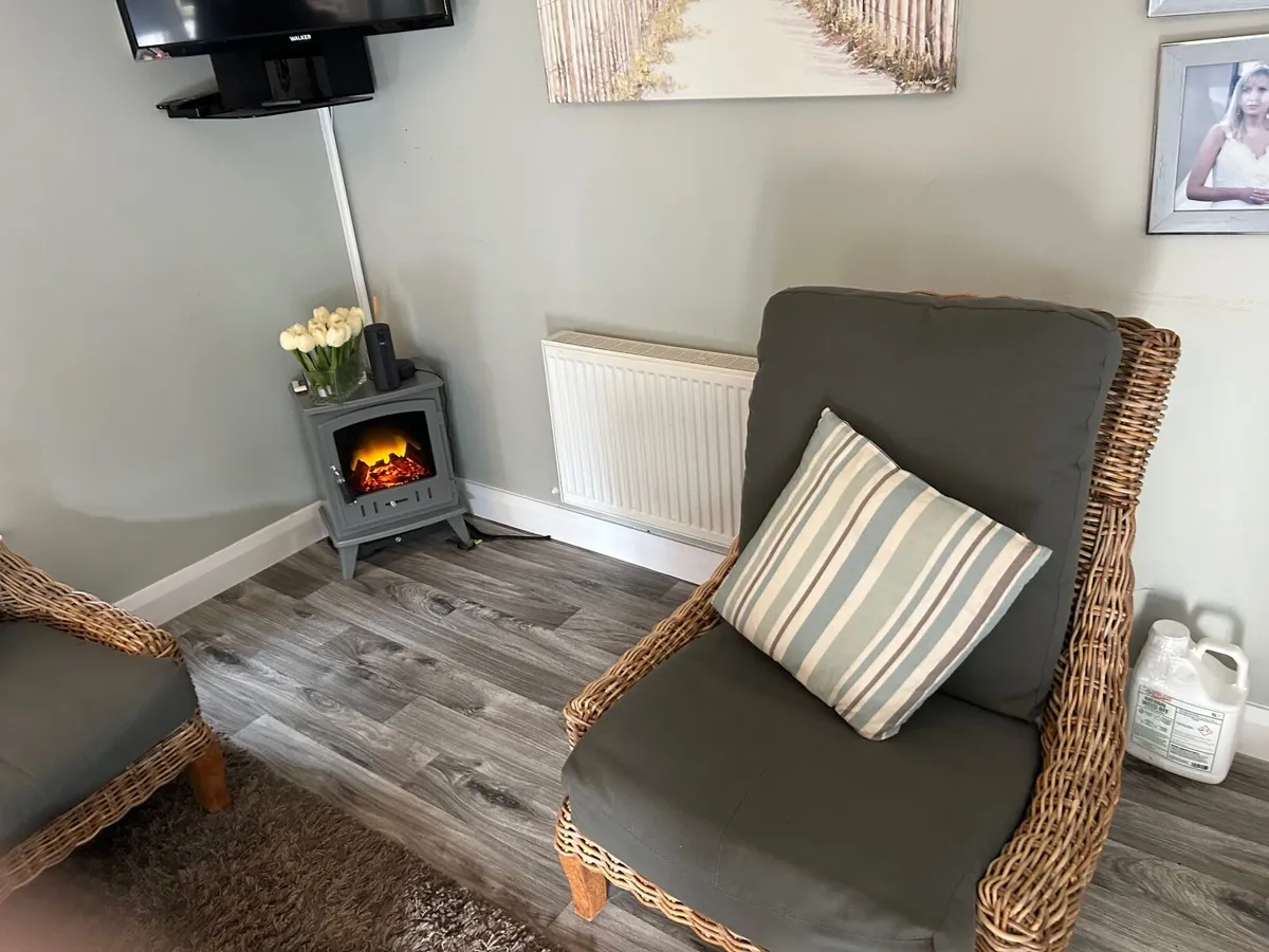 Suite for sale - Image 2