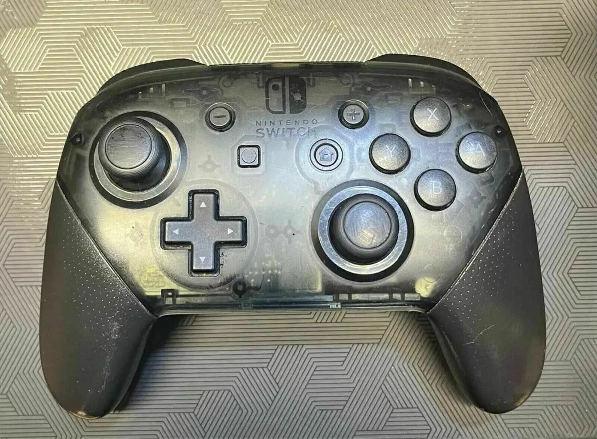 Nintendo Switch Pro Controller - Image 1
