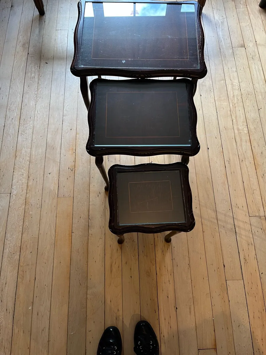 Nest of tables - Image 2