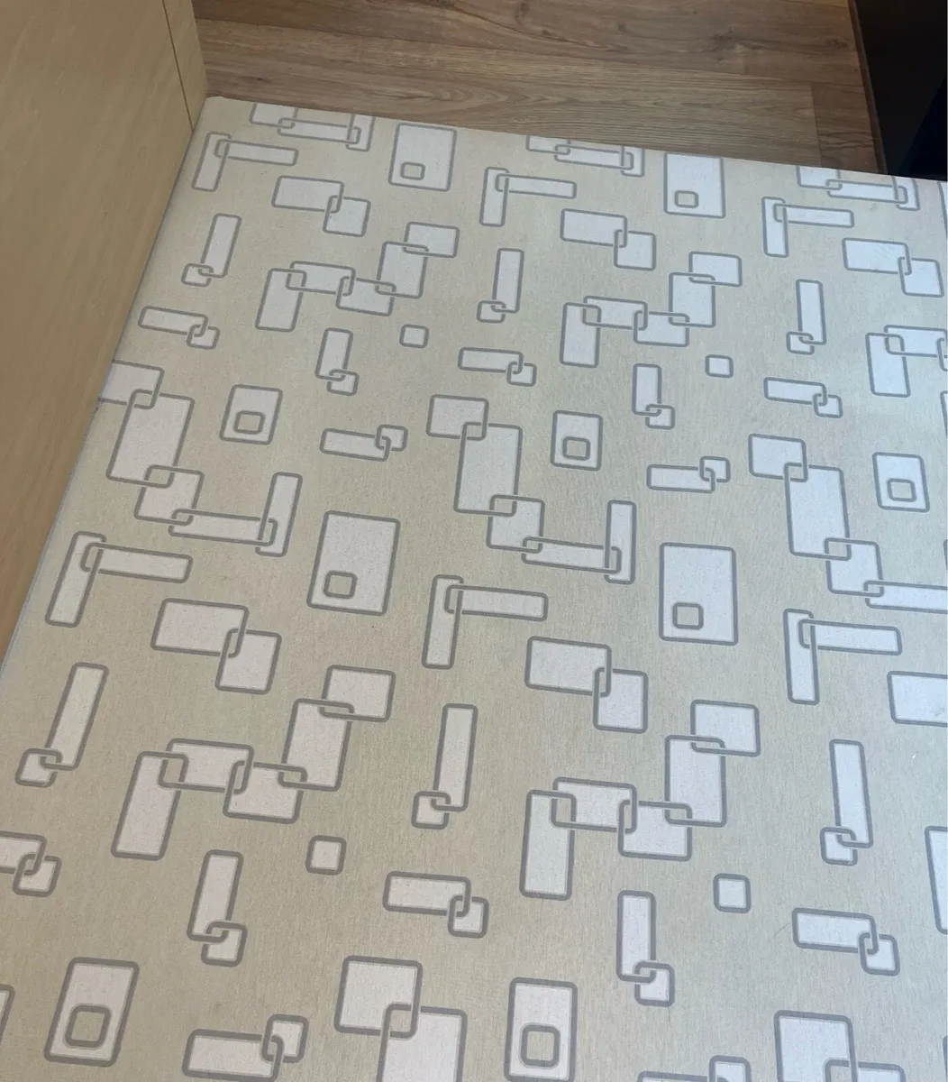 Divan bed base and headboard - Image 2