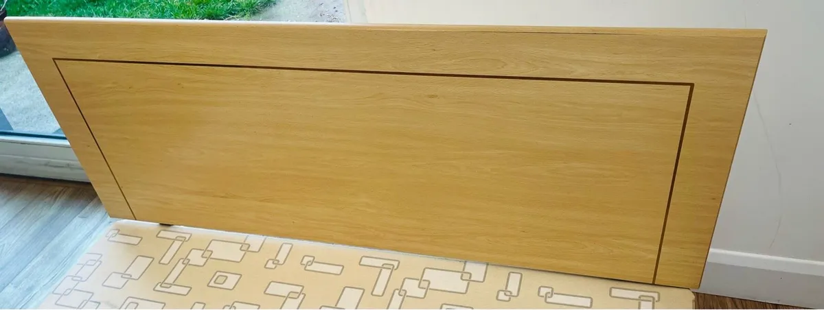 Divan bed base and headboard - Image 3