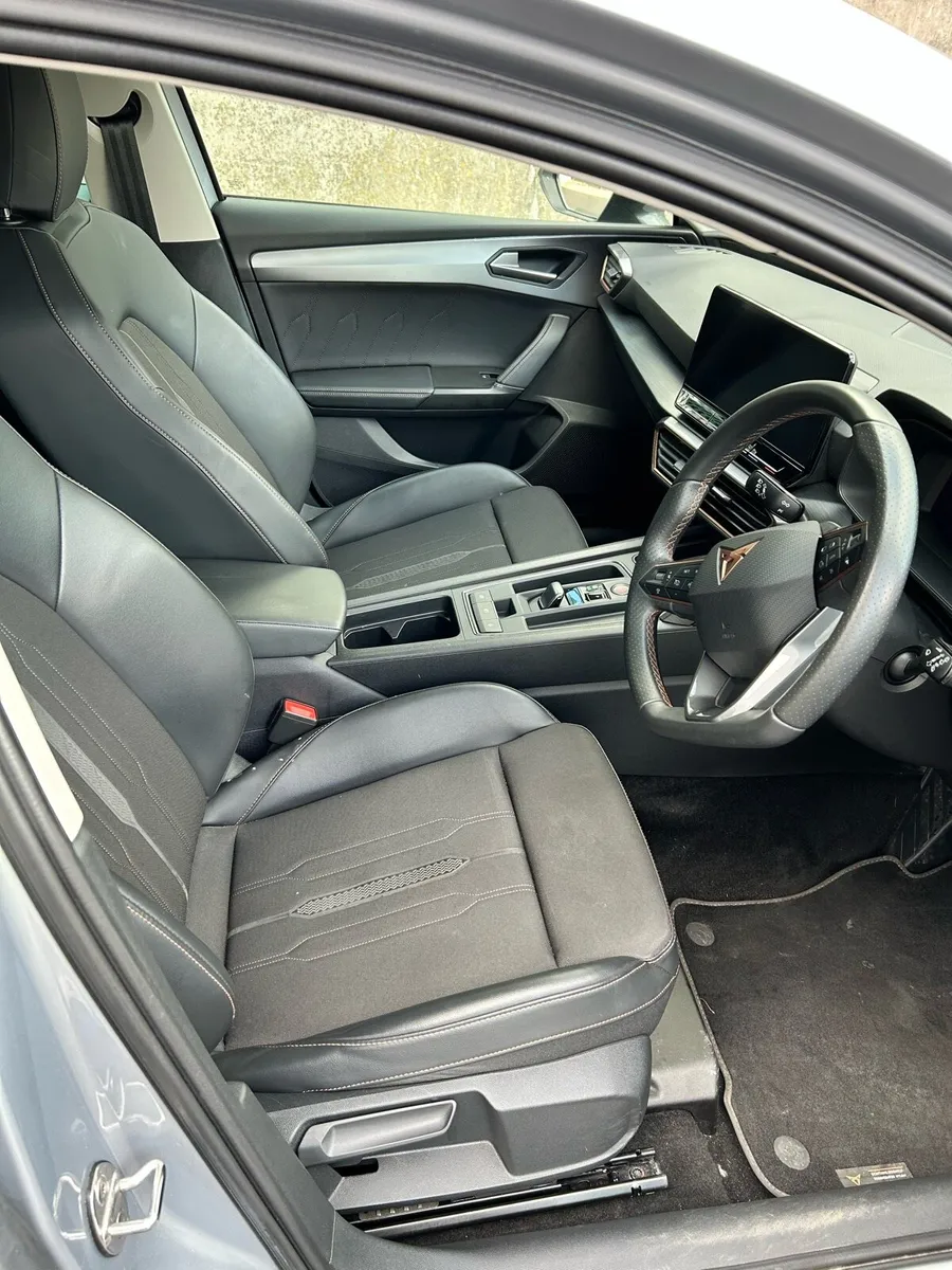 Cupra Leon 2023 1.5 ETSI 150HP DSG 5 *LOW MILEAGE* - Image 4