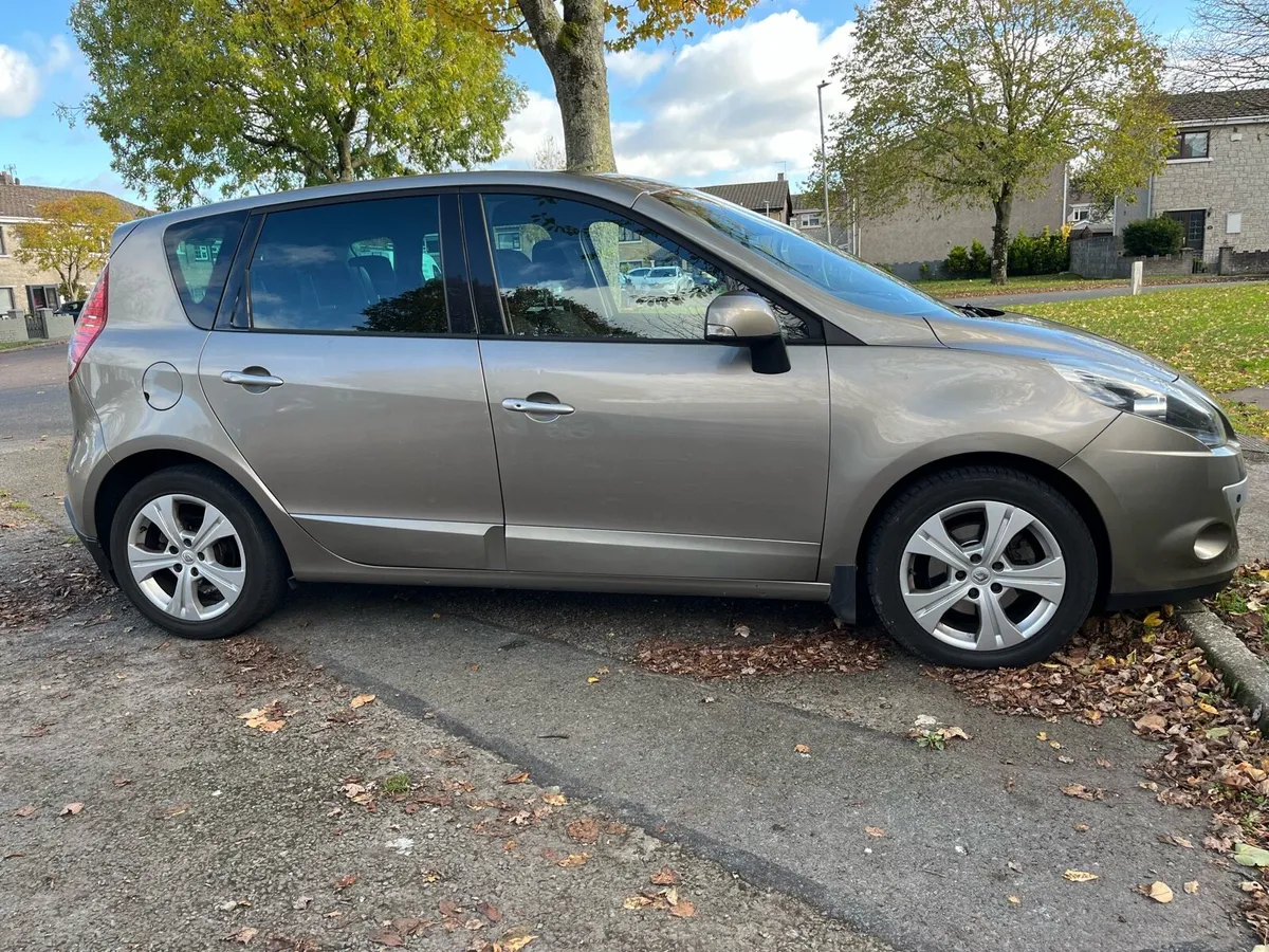 Renault Scenic 2011 - Image 4