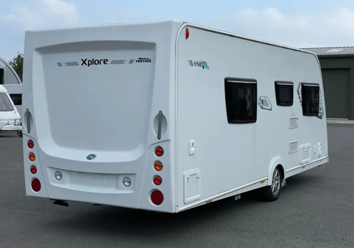 2018 Elddis 4 Berth Fixed Island Bed Caravan - Image 4