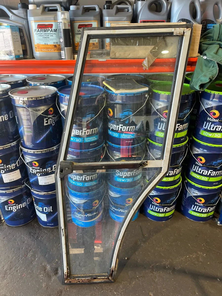 Massey Ferguson 390 doors - Image 1