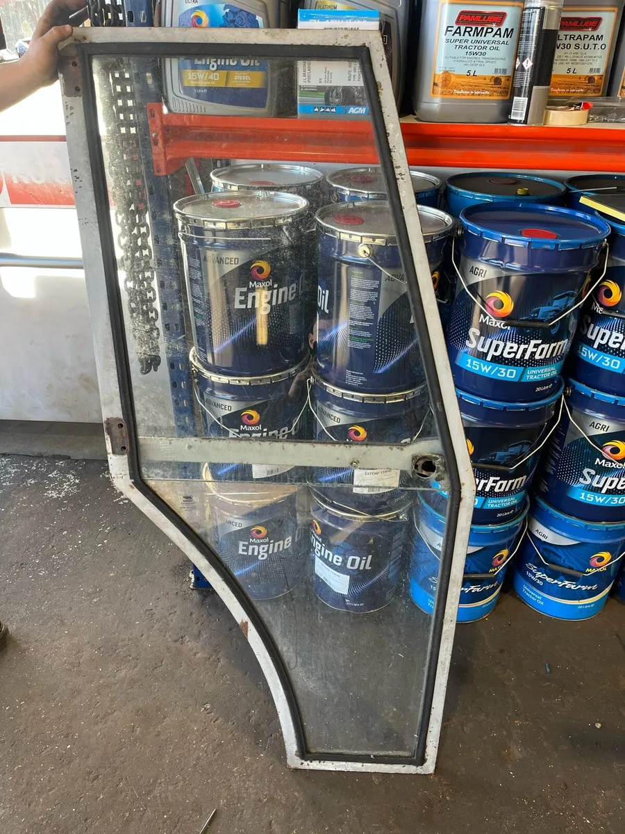 Massey Ferguson 390 doors - Image 2