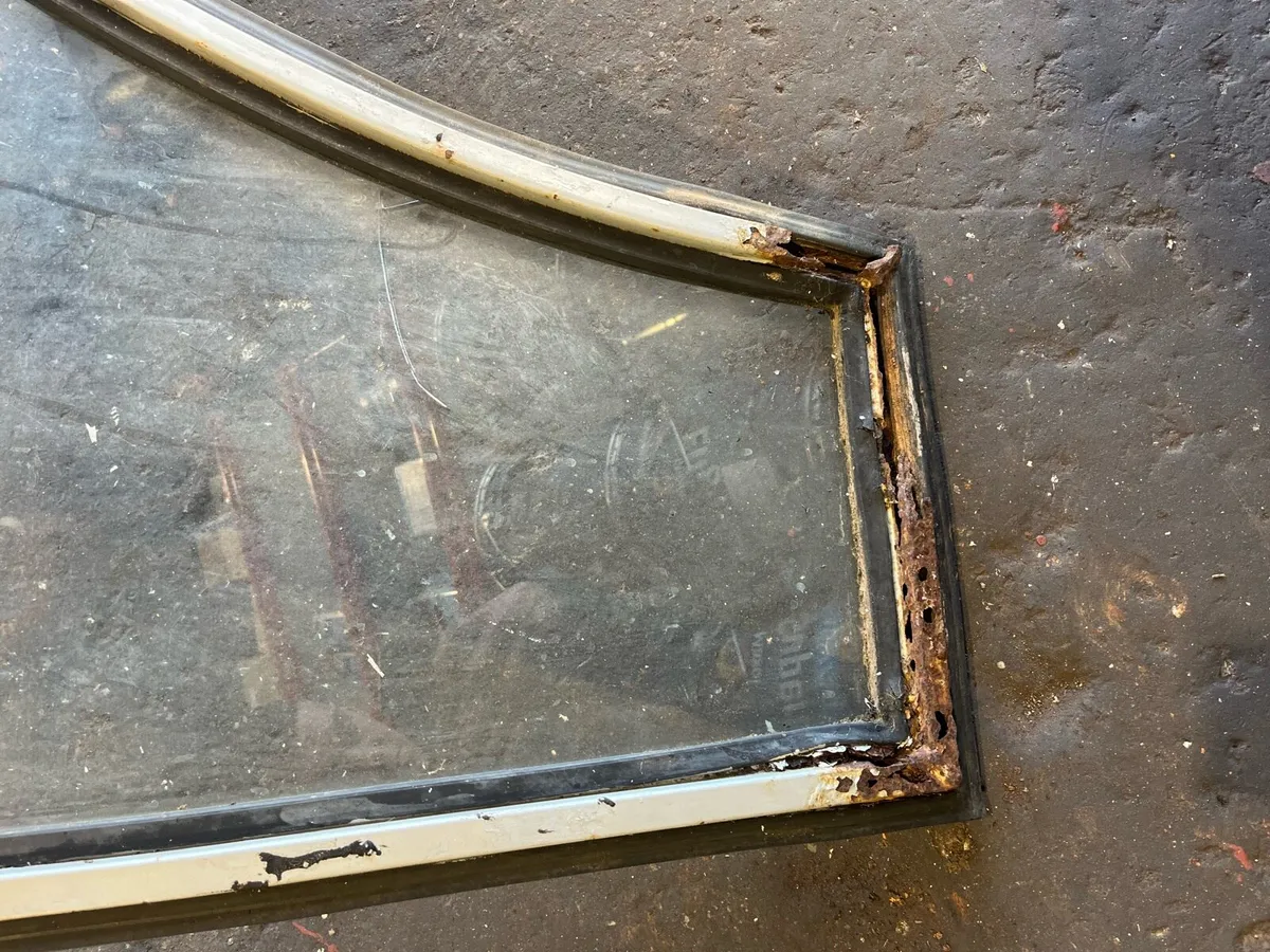 Massey Ferguson 390 doors - Image 3