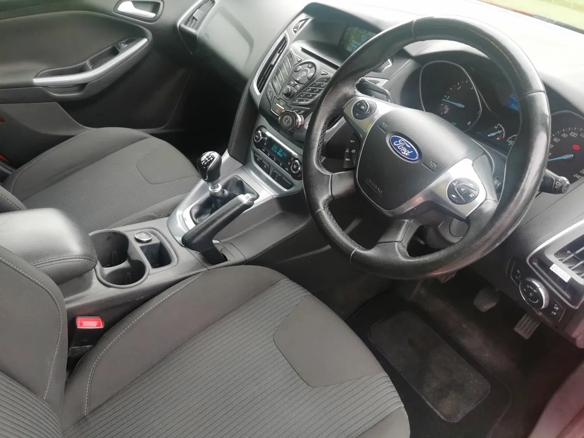 Ford Focus 2013 - Image 3