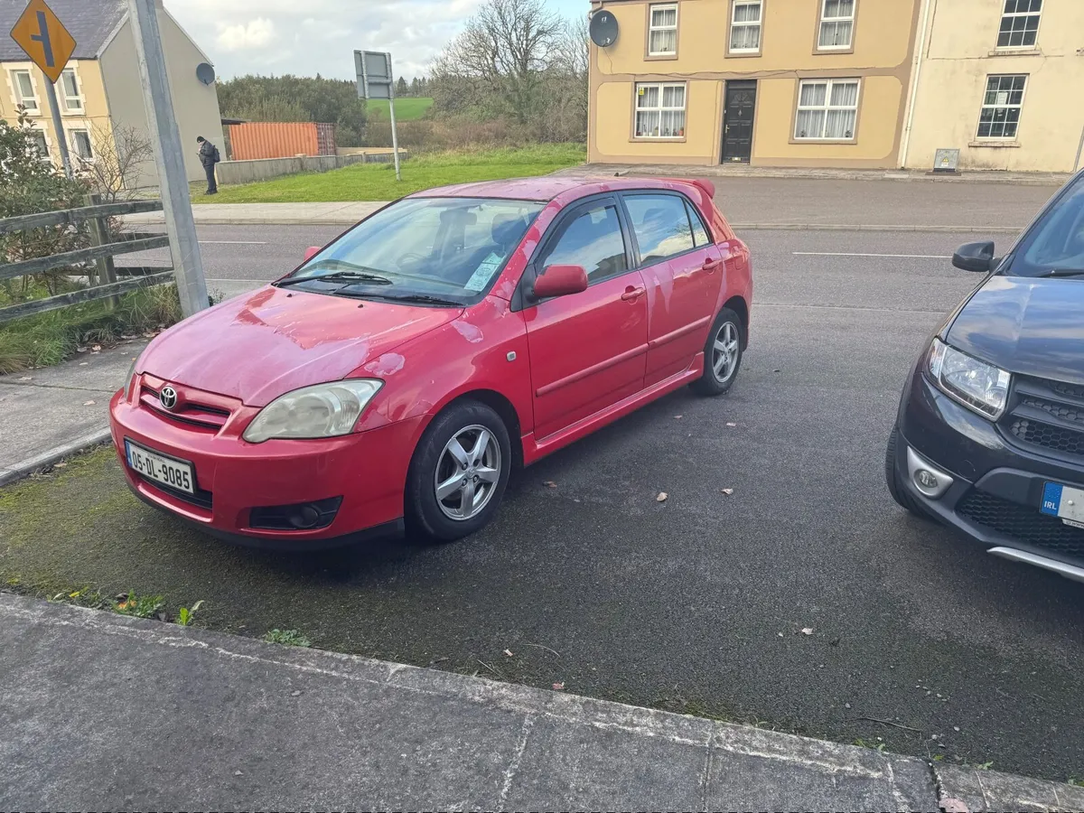 Toyota Corolla 2005 - Image 2