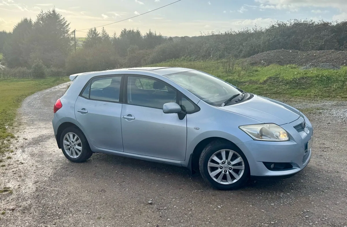 Toyota Auris - Image 2