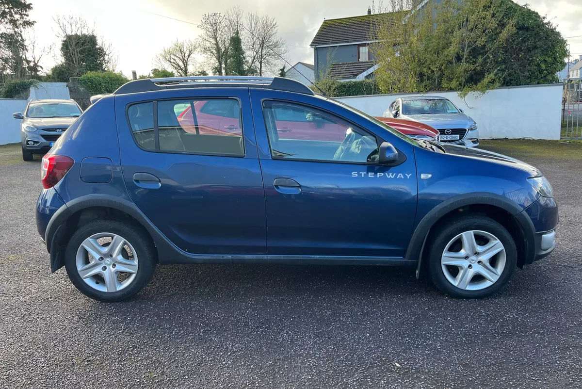 Dacia Sandero Stepway 1.5 DCI - Image 2