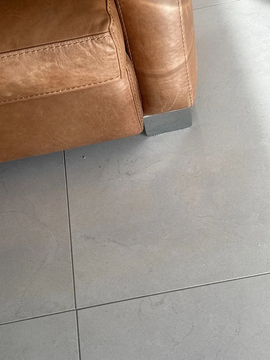 Tan leather couch - Image 4