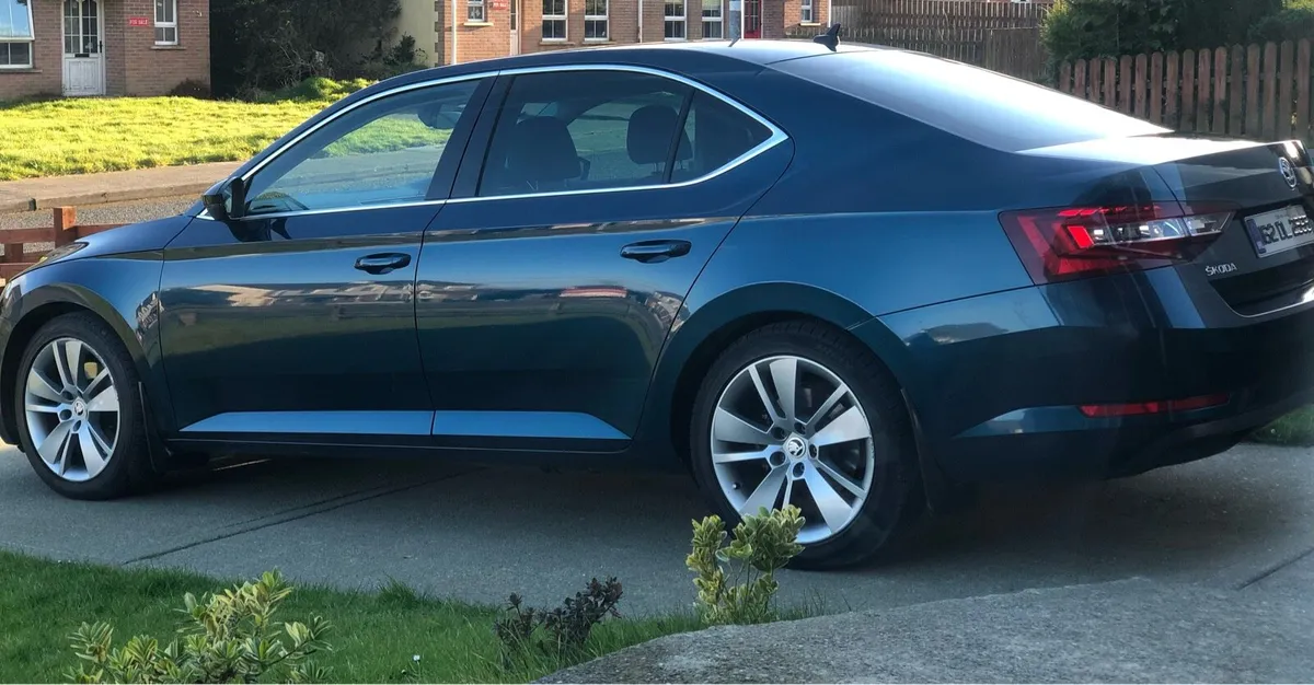 2016 Skoda Superb 2.0D SE L EXECUTIVE - Image 3