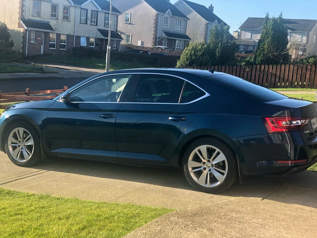 2016 Skoda Superb 2.0D SE L EXECUTIVE - Image 4