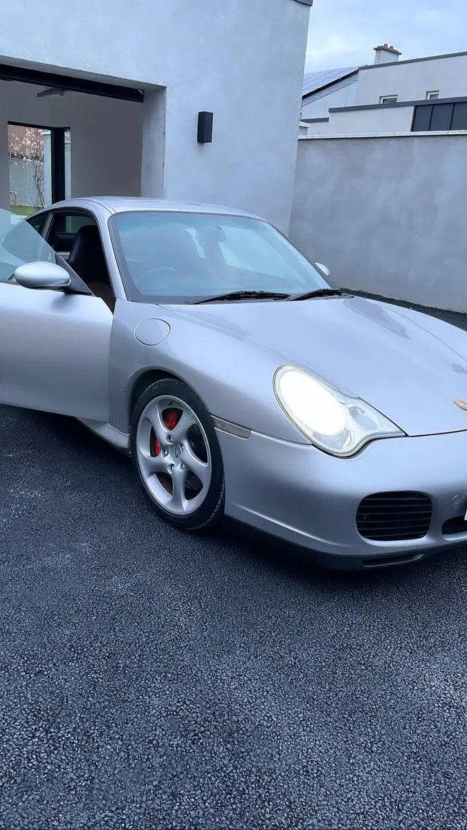 Porsche C4S 2002 Manual - Image 1