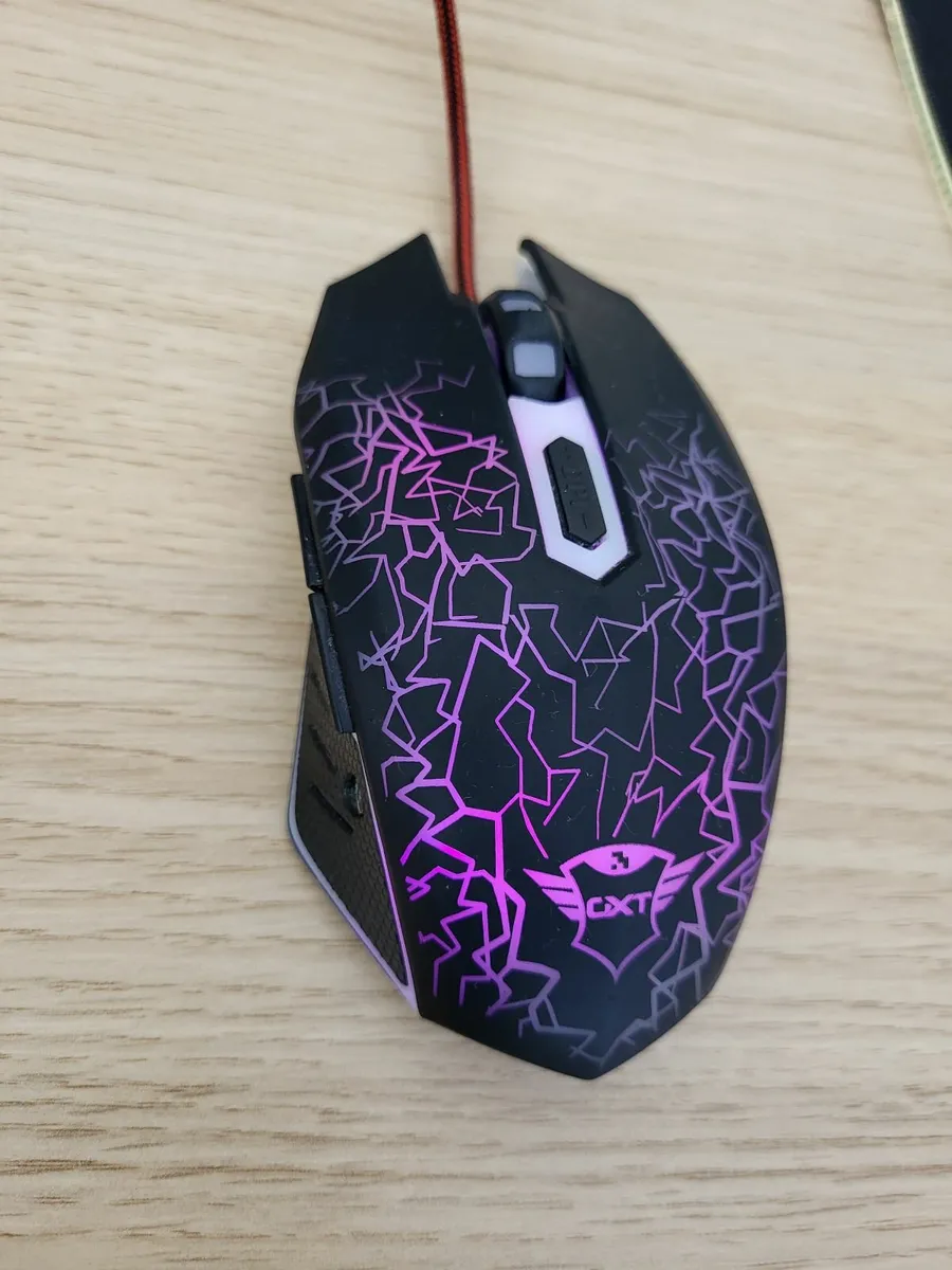Wired Colour Changing Gaming mouse - Image 1