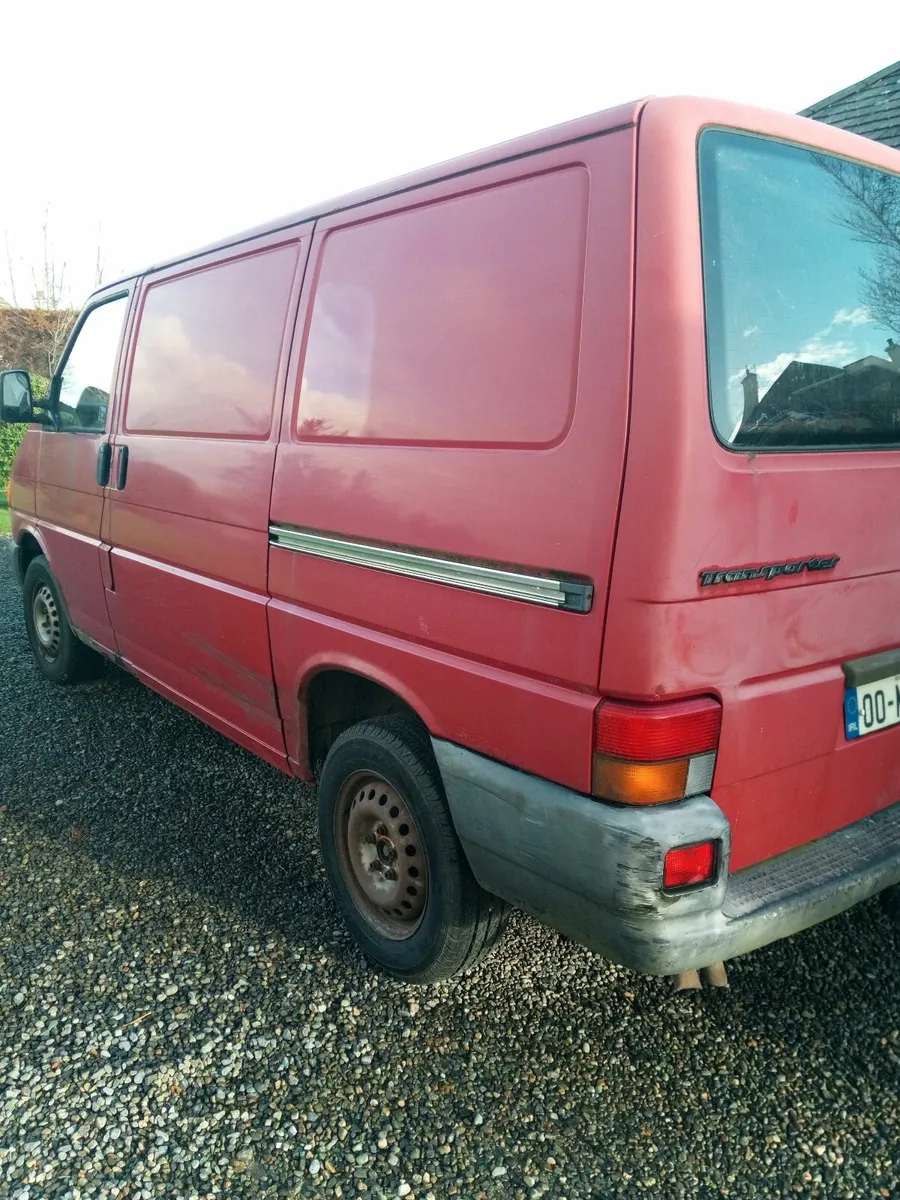 Volkswagen Transporter 2000 - Image 1