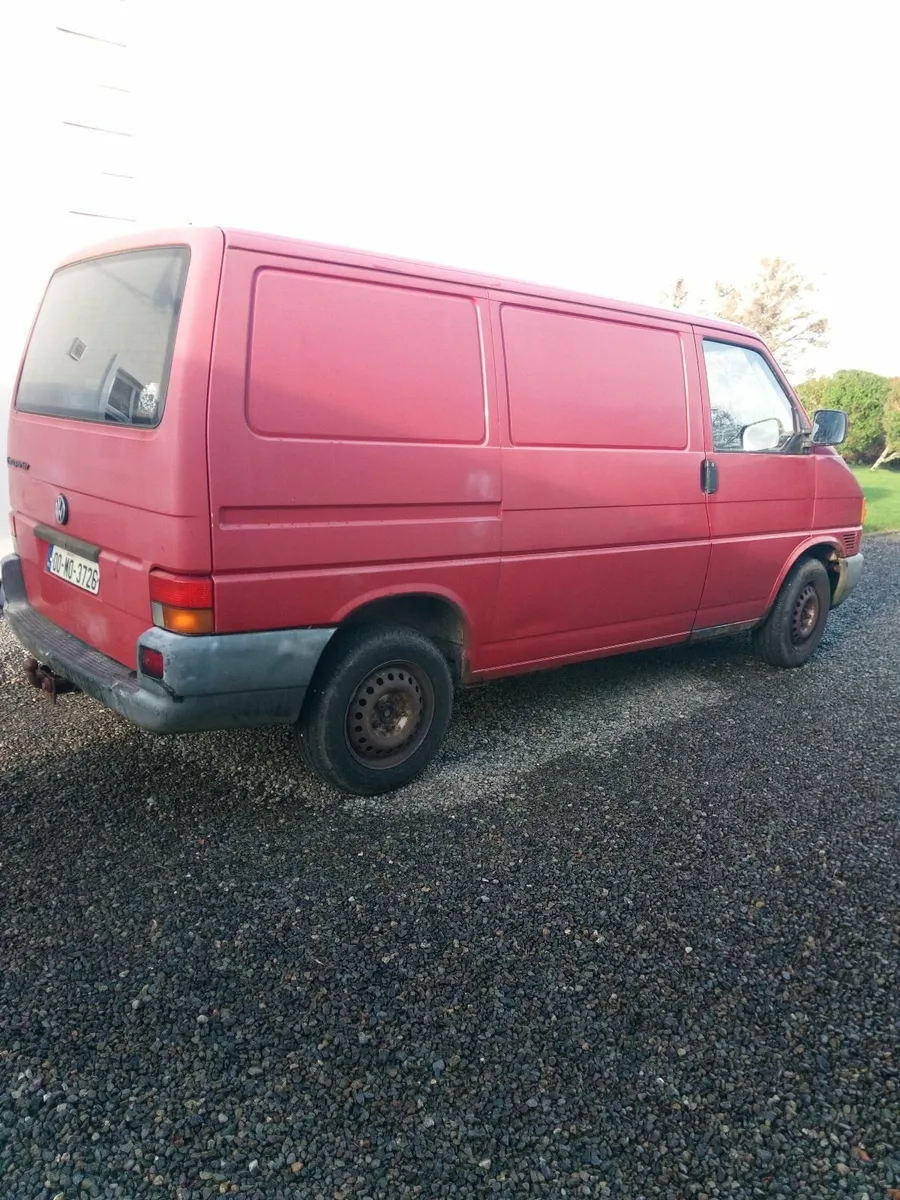 Volkswagen Transporter 2000 - Image 2