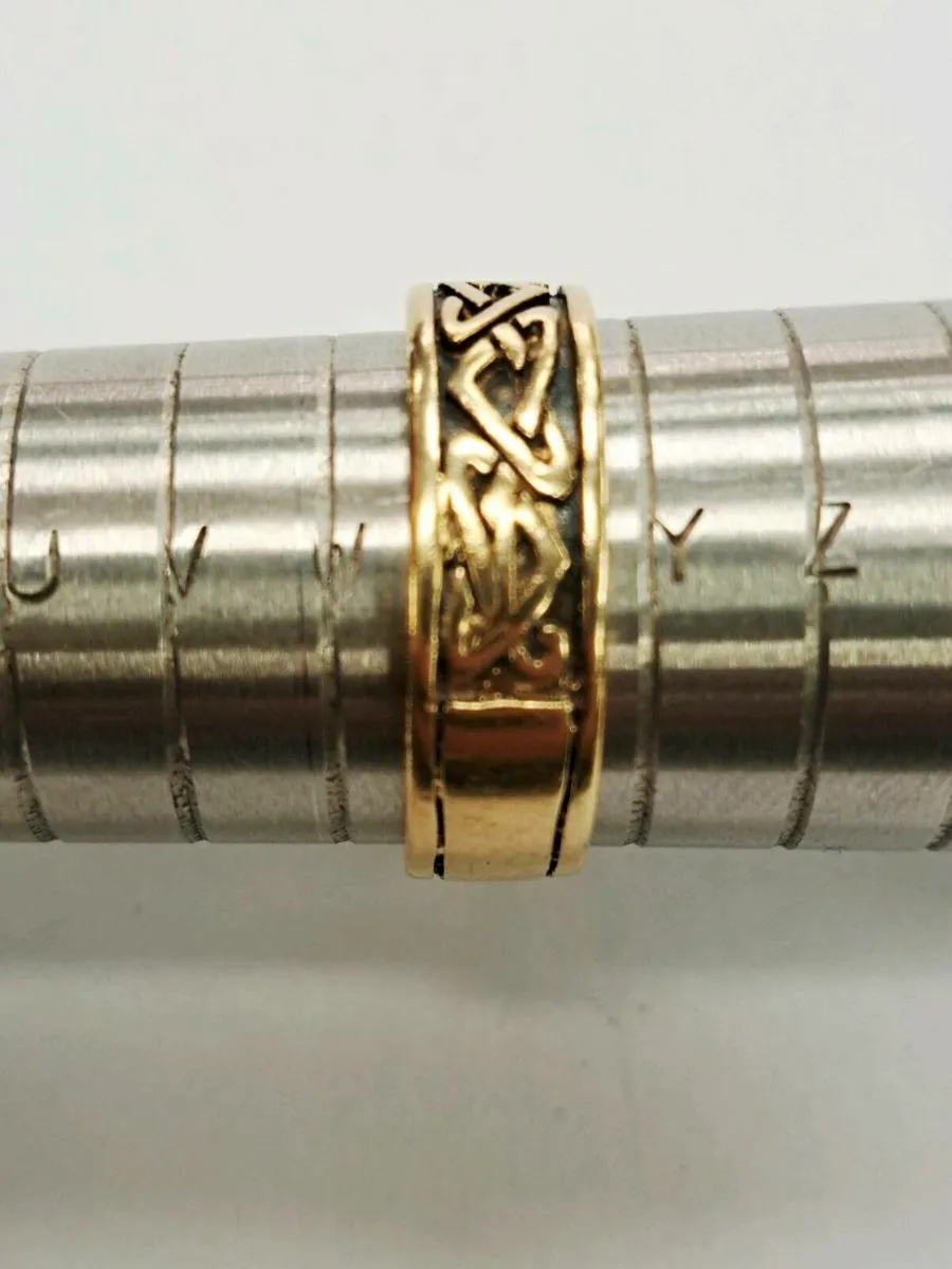 9K Gold Celt Ring 9CT - Image 2