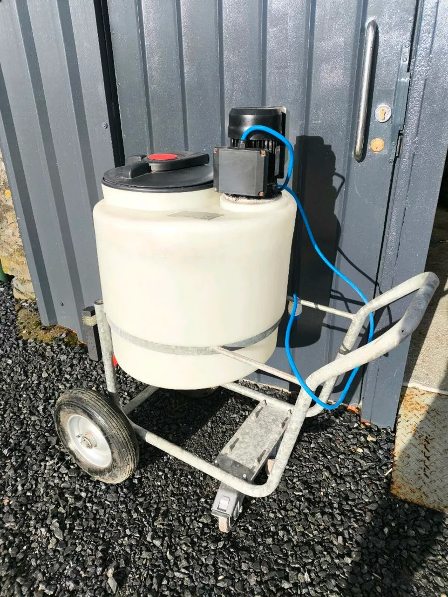 Milk kart with motorised mixer - Image 3