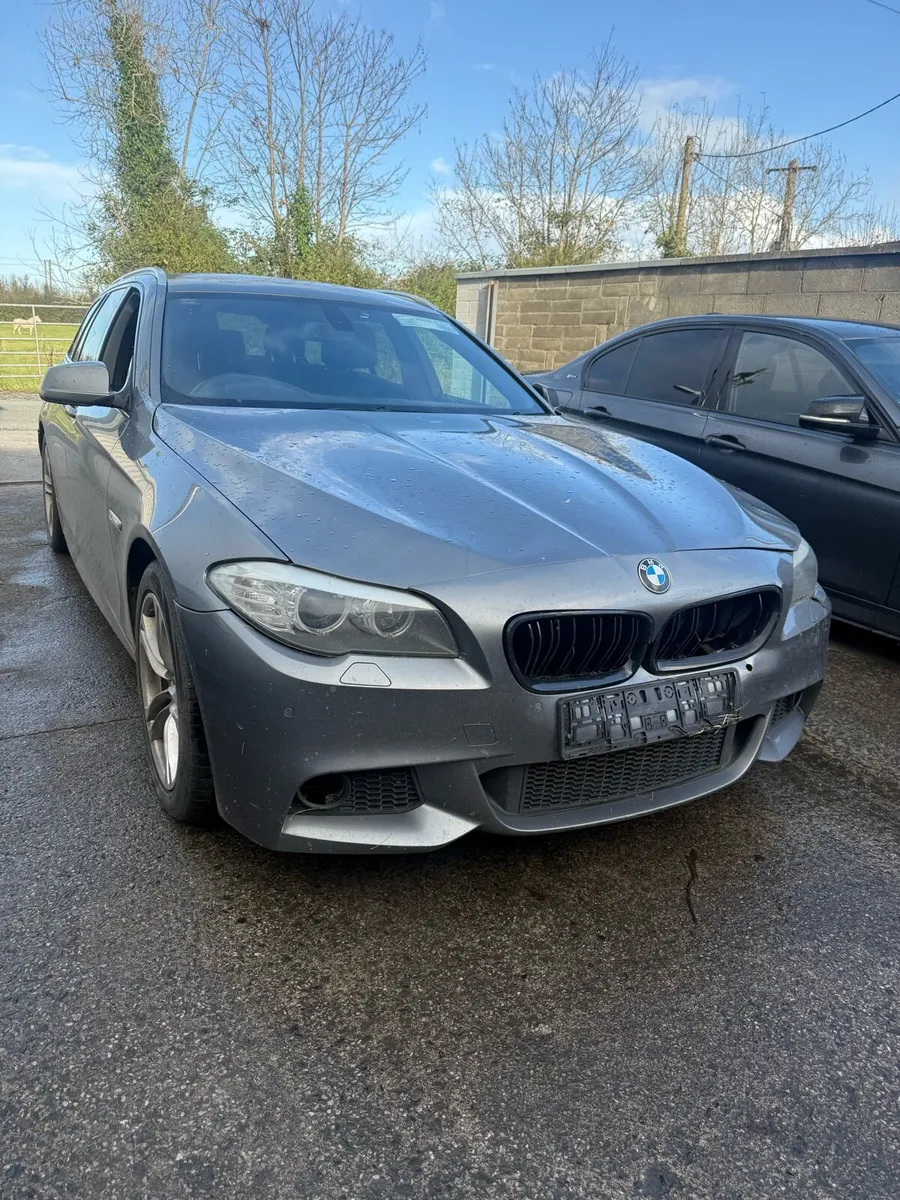 BMW 520d Auto M-Sport damaged - Image 1