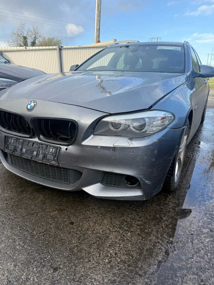 BMW 520d Auto M-Sport damaged - Image 4
